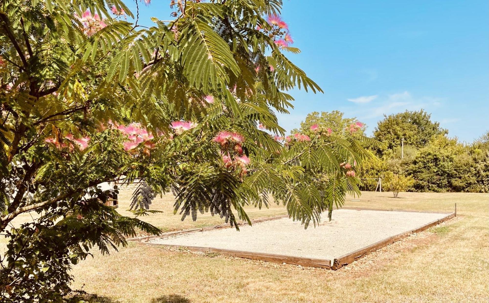 Le Domaine De Camberoux Gite Bressac Buitenkant foto